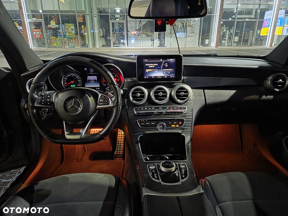 Mercedes-Benz Klasa C 250 d 9G-TRONIC - 7