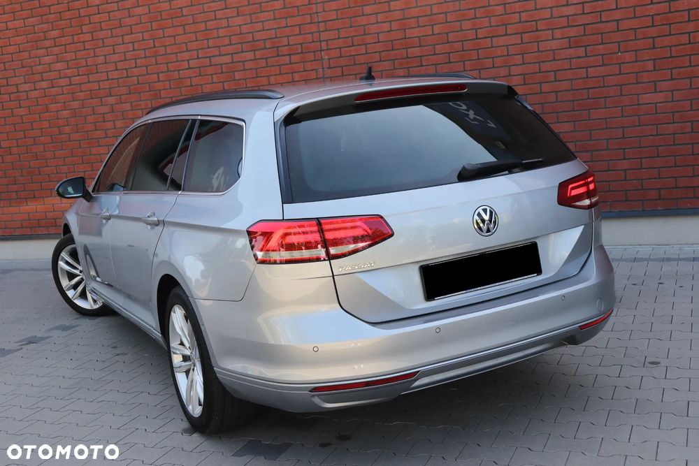 Volkswagen Passat 2.0 TDI (BlueMotion Technology) DSG Trendline - 4