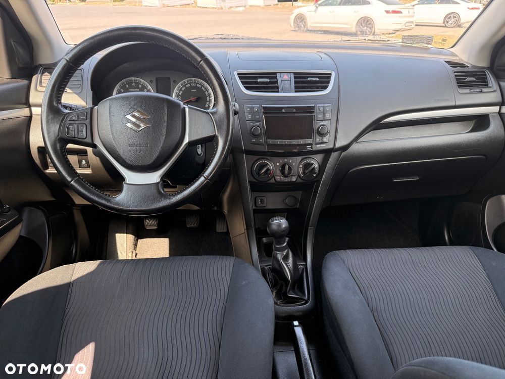 Suzuki Swift 1.2 4x4 Club - 11
