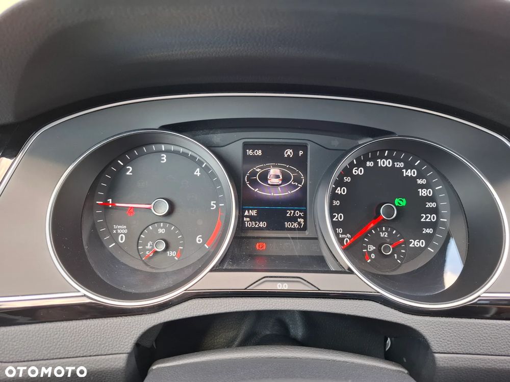 Volkswagen Passat Variant 2.0 TDI EVO Business DSG - 20