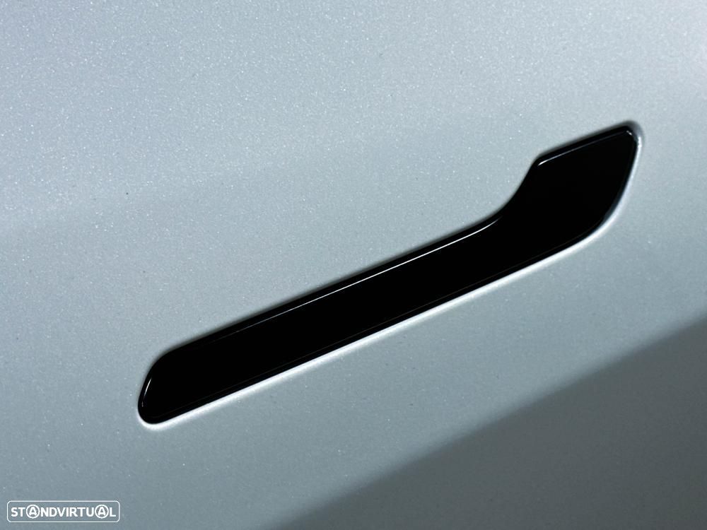 Tesla Model Y Standard - 19