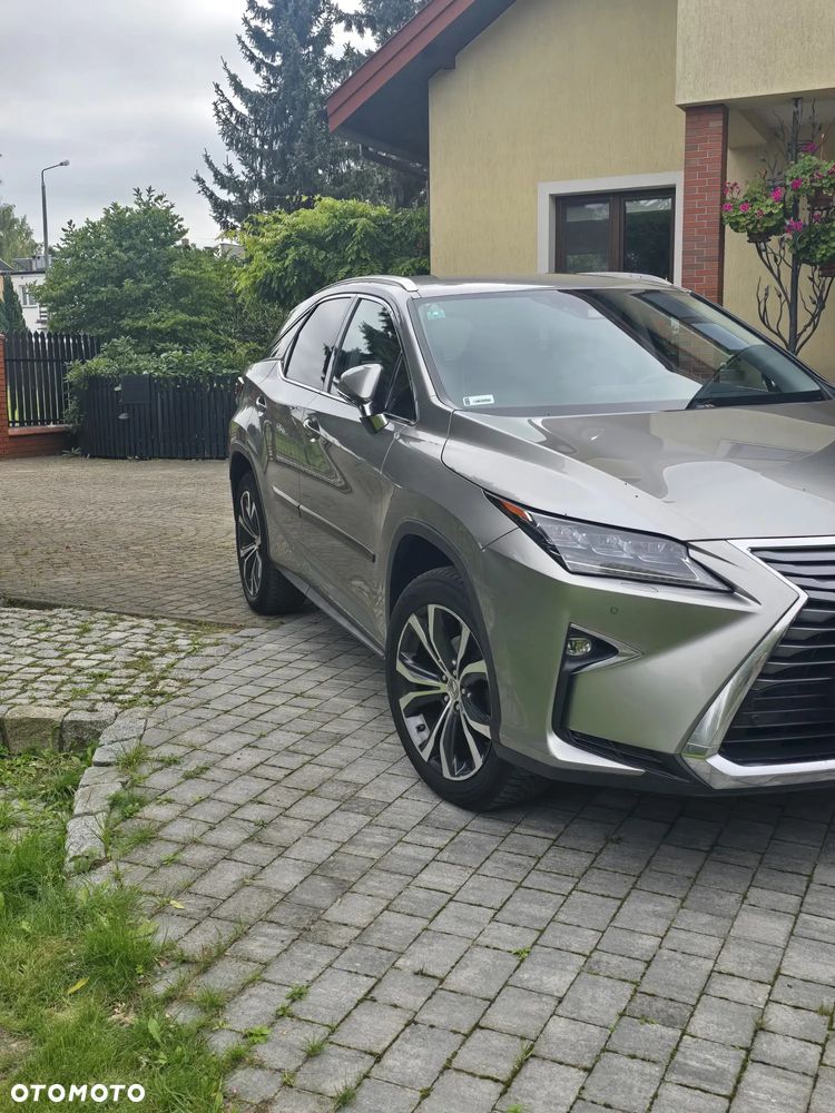Lexus RX - 7