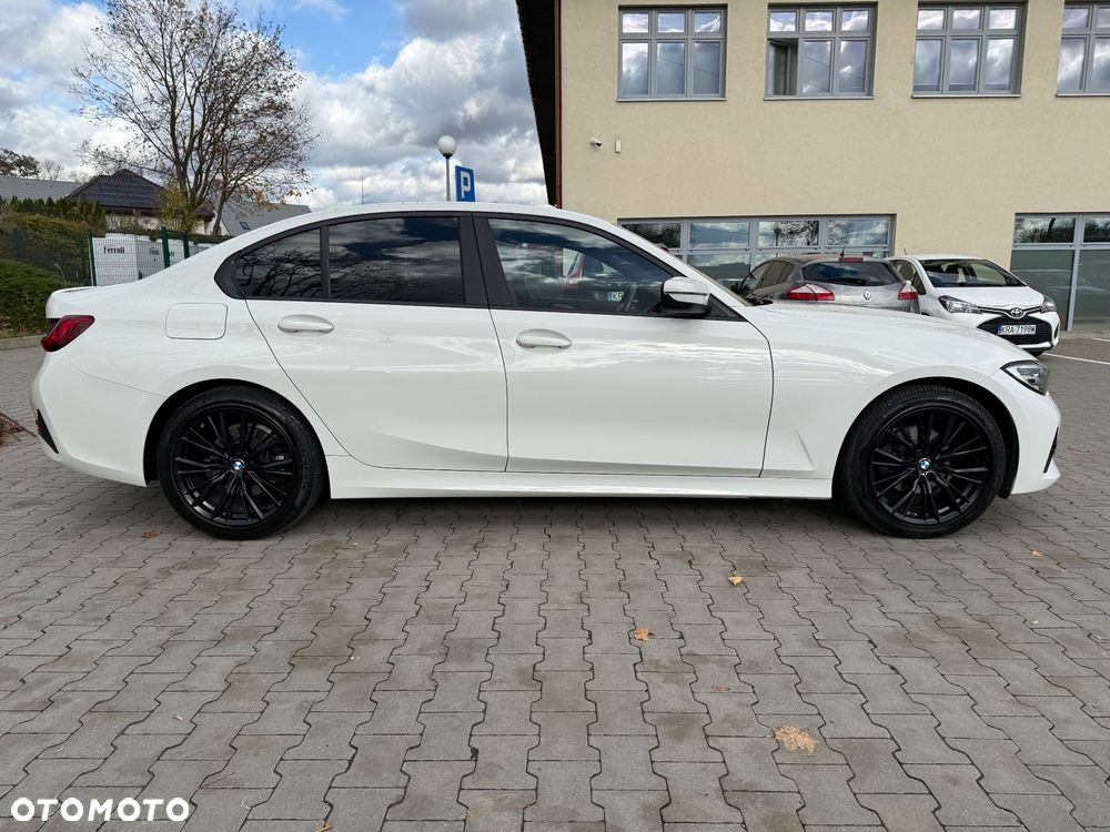 BMW Seria 3 318i Sport Line - 7
