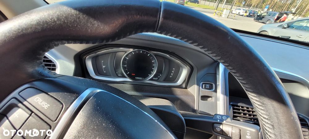 Volvo XC 60 T5 Drive-E Ocean Race - 14