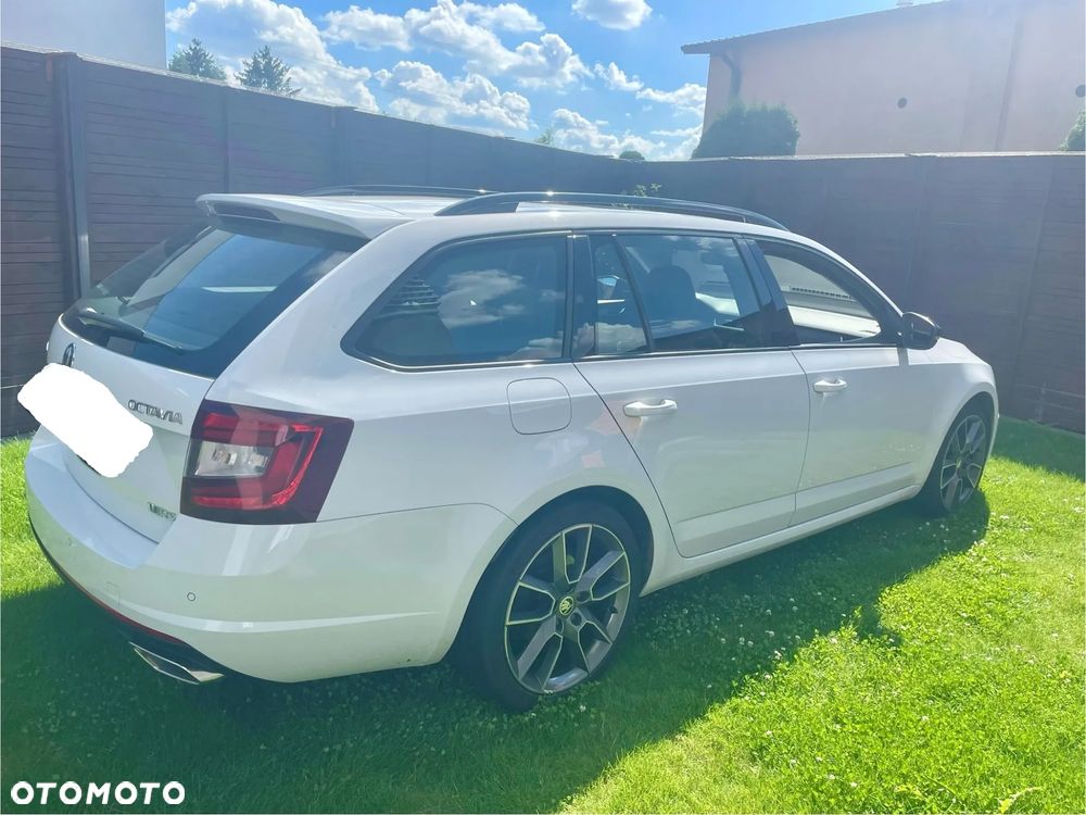 Skoda Octavia 2.0 TDI RS DSG - 4