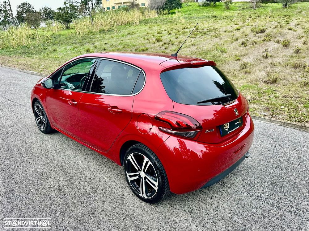 Peugeot 208 1.2 PureTech GT Line - 4