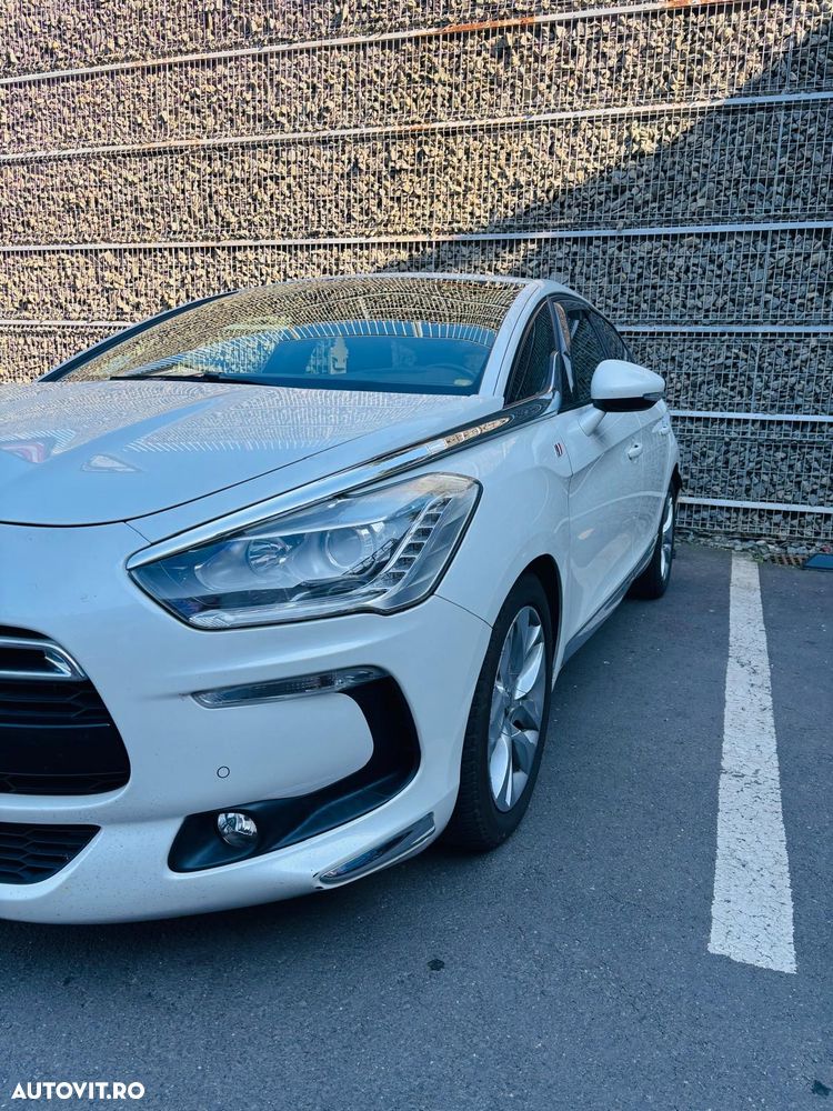 Citroën DS5 2.0 HDI BVM6 So Chic - 3