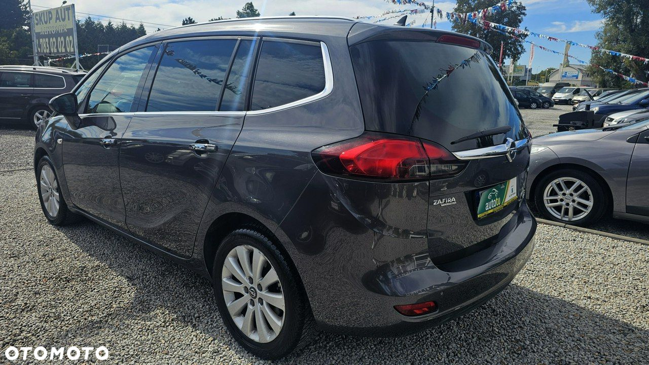 Opel Zafira - 18