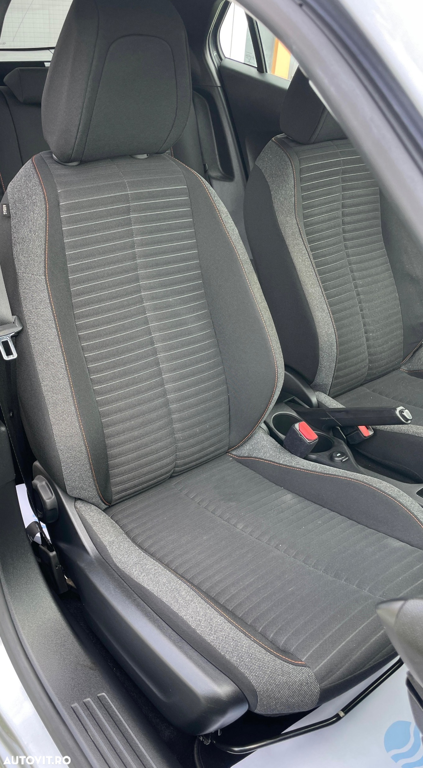 Peugeot 2008 1.2 PureTech EAT8 STT Active Pack - 22