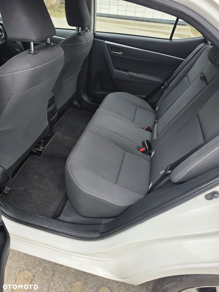 Toyota Corolla 1.6 Prestige MS - 9