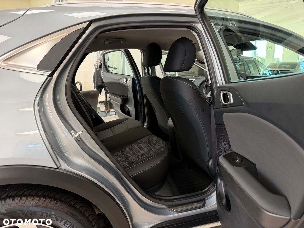Kia XCeed 1.6 CRDi SCR L - 30