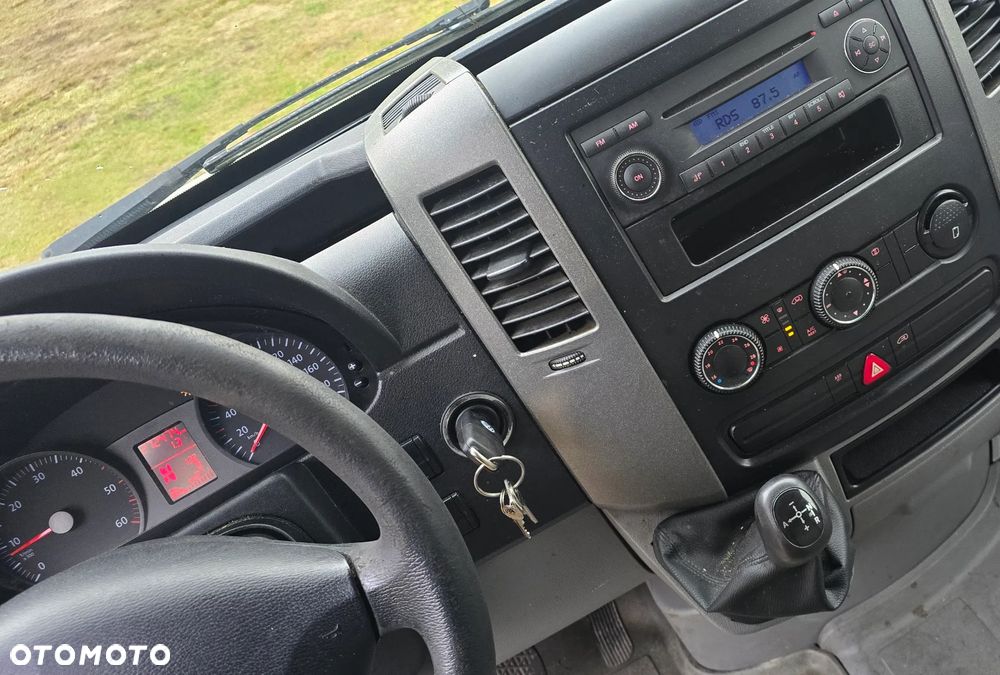 Volkswagen Crafter 35 2.5TDI automat - 21