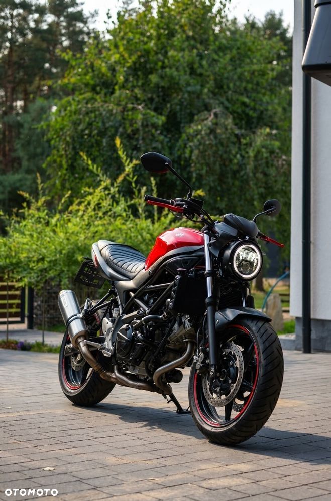 Suzuki SV