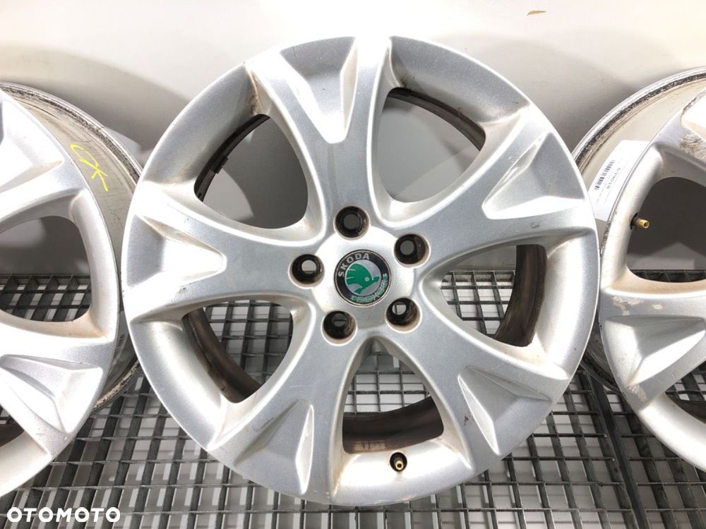 FELGI ALUMINIOWE KOMPLET 17  7j 5x112 57,1  SKODA OCTAVIA II Combi (1Z5) 2004 - 2013  1Z0601025Q - 4