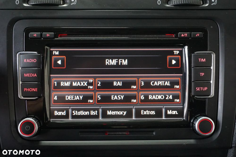 Volkswagen Golf 2.0 TDI Highline - 35