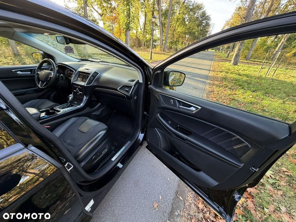 Ford Edge - 32