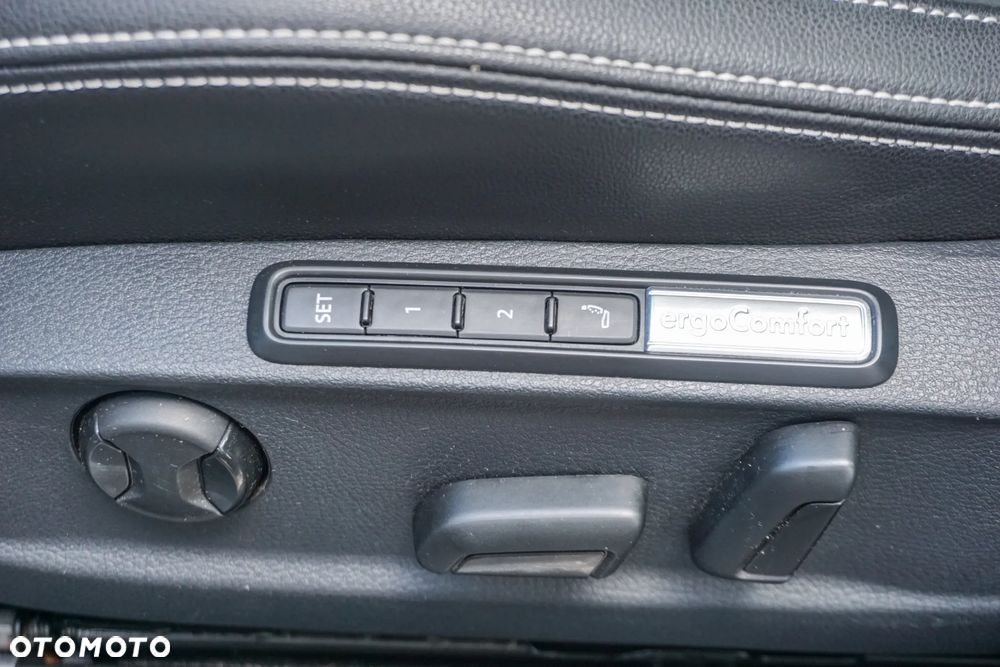 Volkswagen Passat ver-2-0-tdi-evo-elegance-dsg - 21