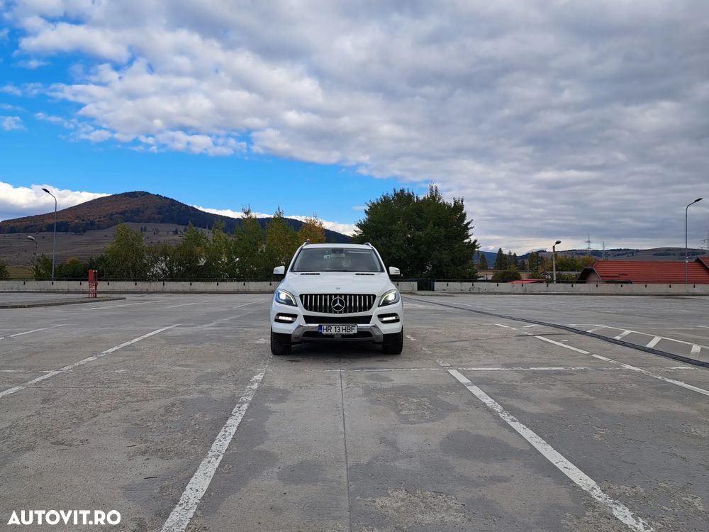 Mercedes-Benz ML 250 BlueTec 4MATIC Aut - 2