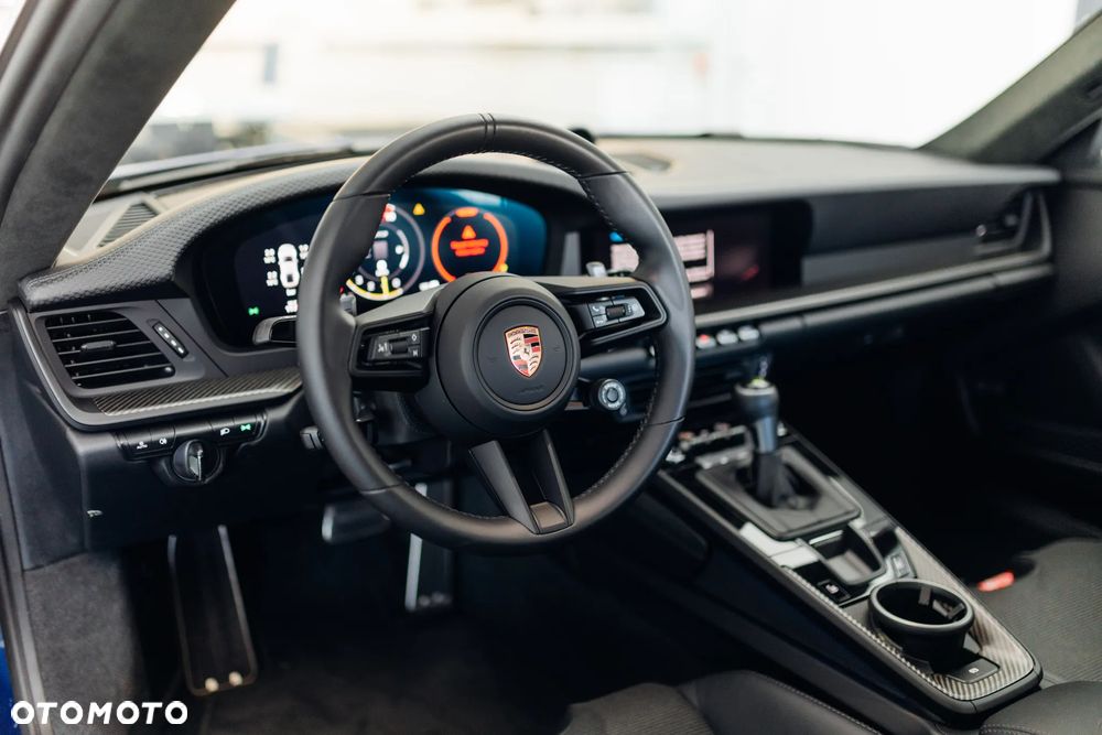 Porsche 911 GT3 Touring PDK - 21