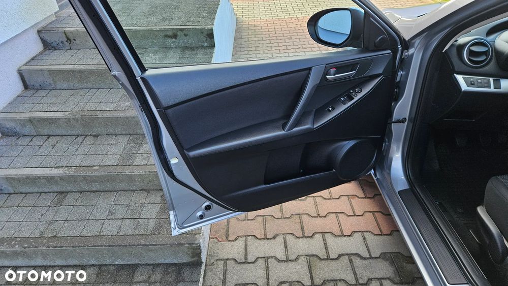 Mazda 3 - 16