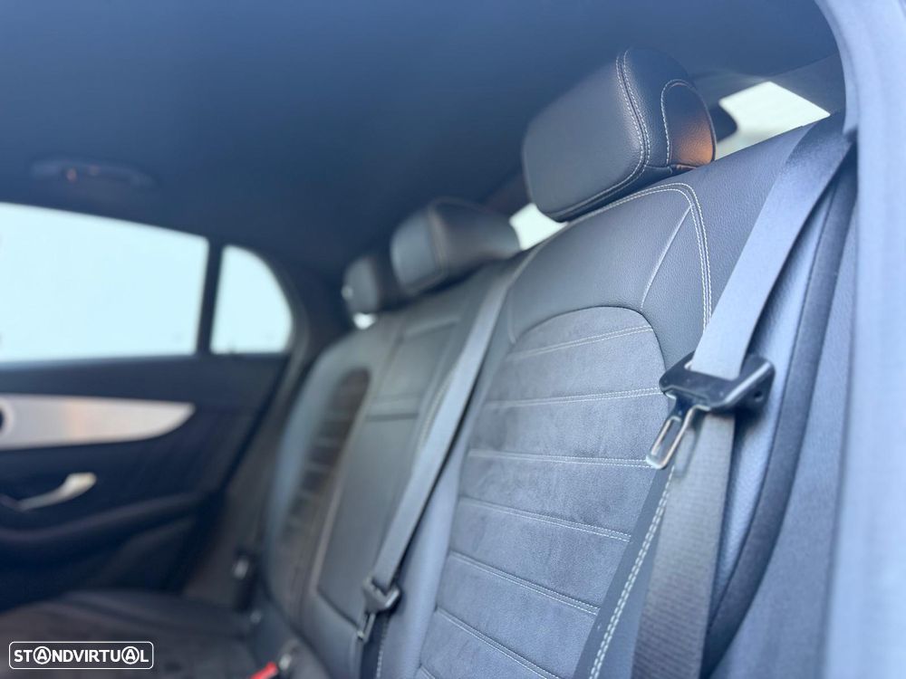 Mercedes-Benz GLC 300 e Coupé 4Matic - 22