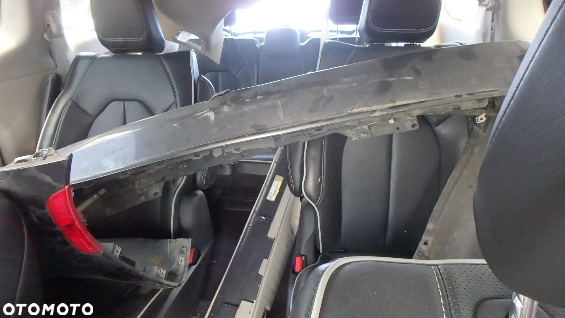 Chrysler Pacifica - 8