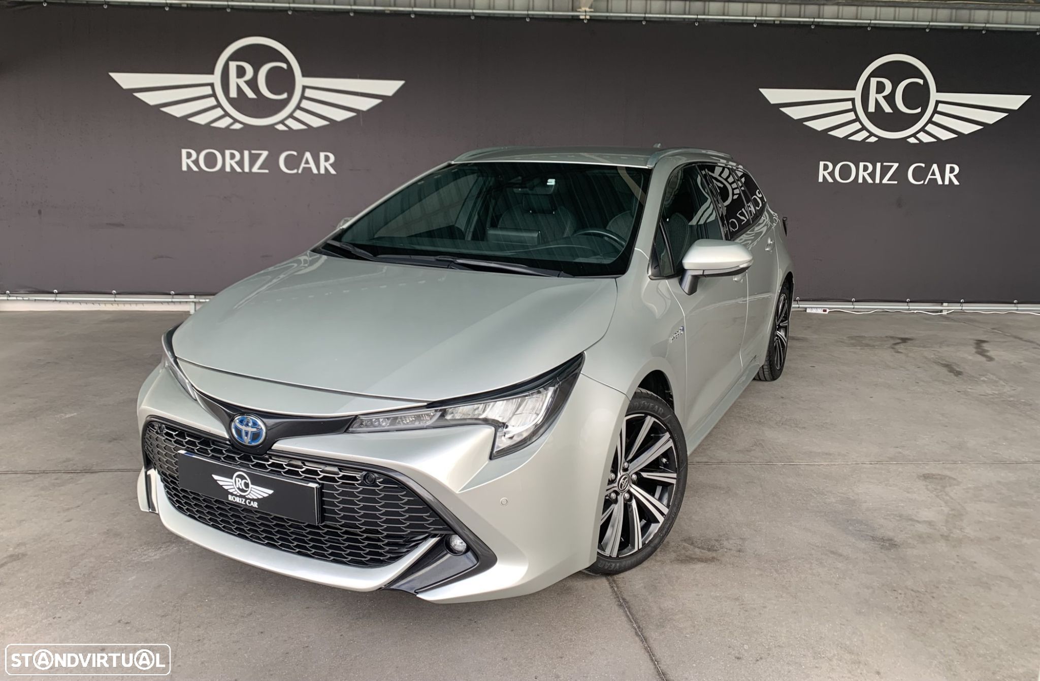 Toyota Corolla Touring Sports 1.8 Hybrid Comfort+P.Sport - 1