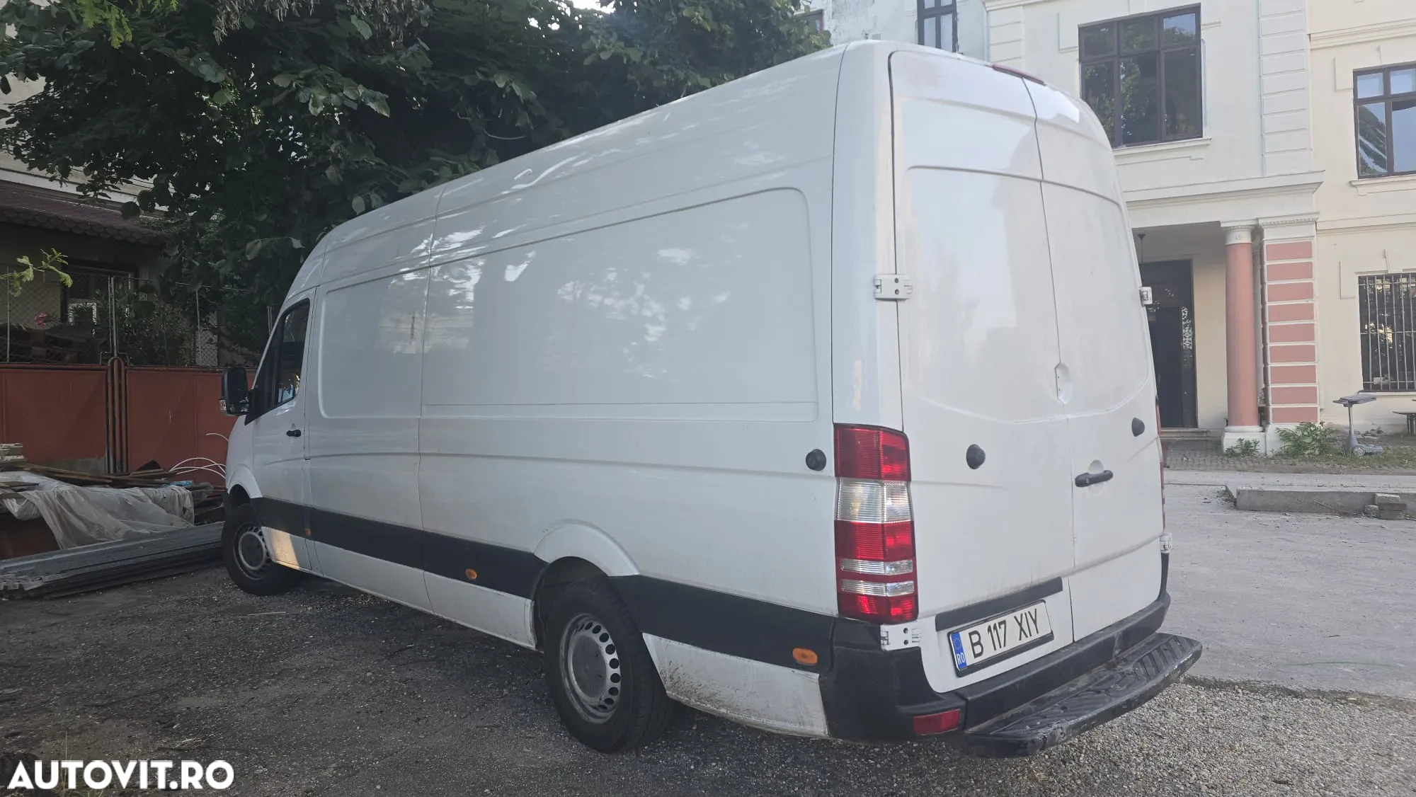 Mercedes-Benz Sprinter - 6