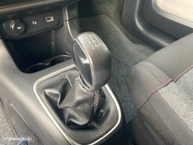 Citroën C3 1.2 PureTech Shine - 23