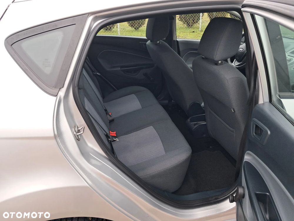 Ford Fiesta 1.25 Champions Edition - 21