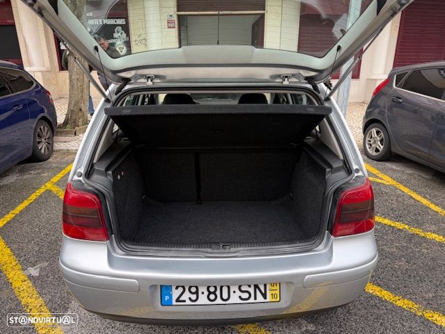 VW Golf 1.4i 25 Anos - 13