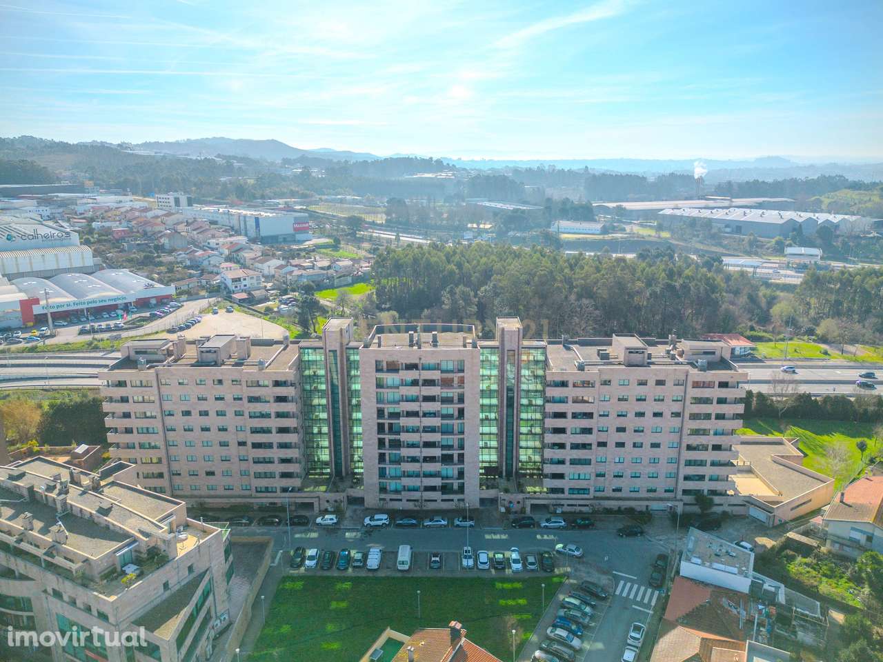 Apartamento T3 Exclusivo com Vista Panorâmica em Ermesinde - Grande imagem: 4/46