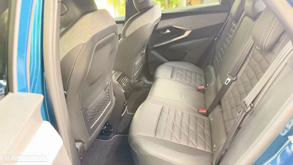 Peugeot E-3008 GT - 13