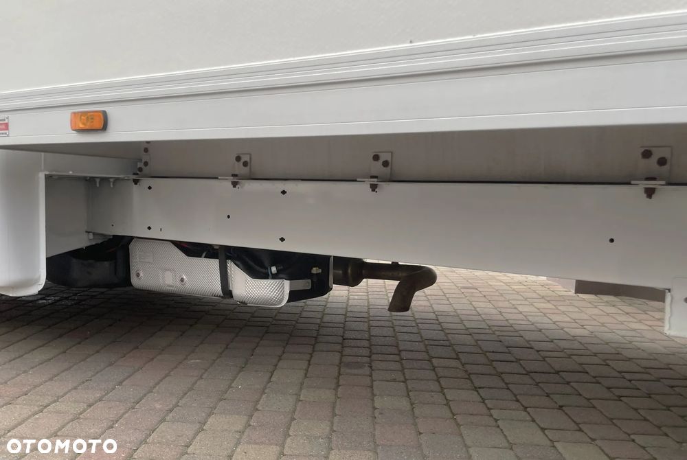 Renault Master Izoterma Winda - 8