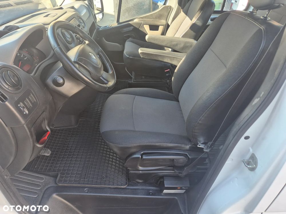 Renault Master - 25