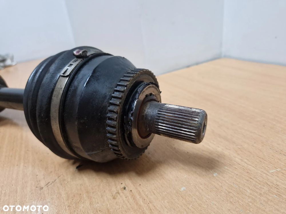 PÓŁOŚ LEWA AUTOMAT VOLVO V70II S60I 2.4D5 185KM 30783090 - 2