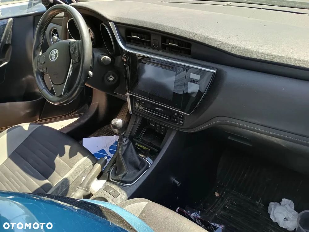 Toyota Auris 1.6 Active - 23