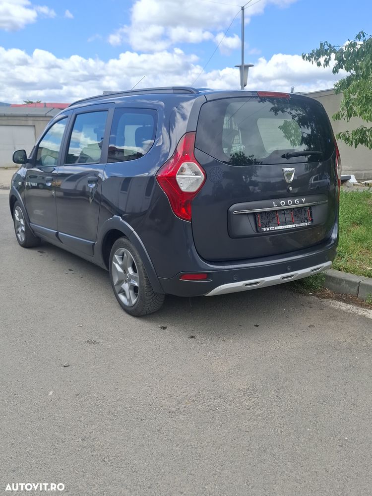 Dacia Lodgy 1.2 TCe Stepway - 4