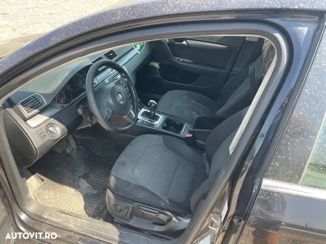 Dezmembrez VW Passat B7 2.0 CFF DSG Start/stop - 2