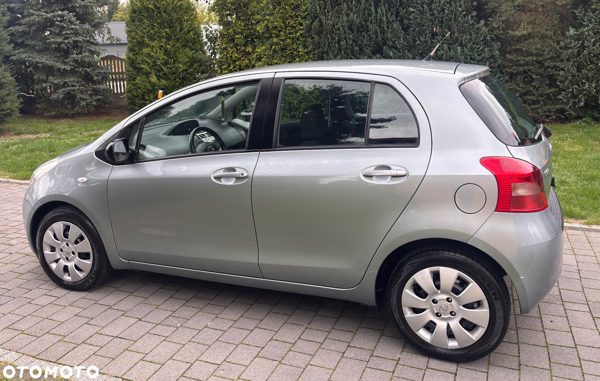 Toyota Yaris 1.3 Luna - 12
