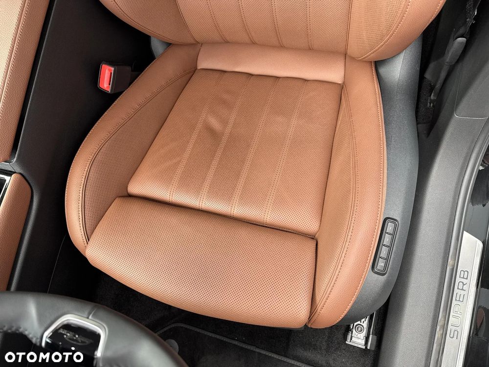 Skoda Superb - 16