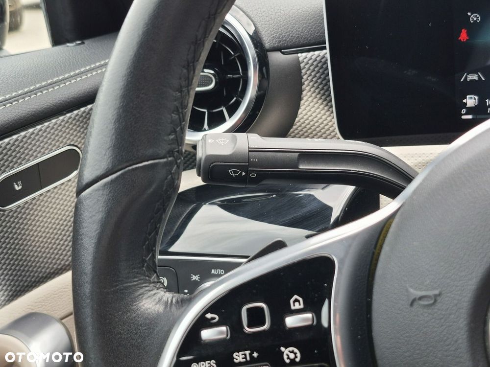 Mercedes-Benz CLA 200 7G-DCT Edition Progressive Line - 33