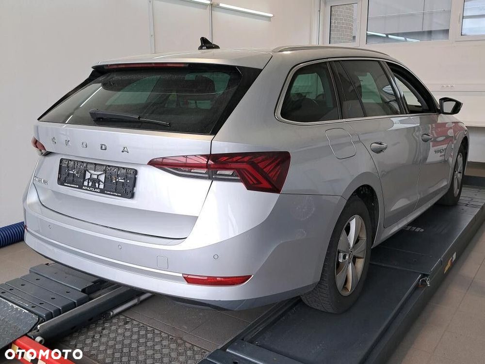 Skoda Octavia - 4