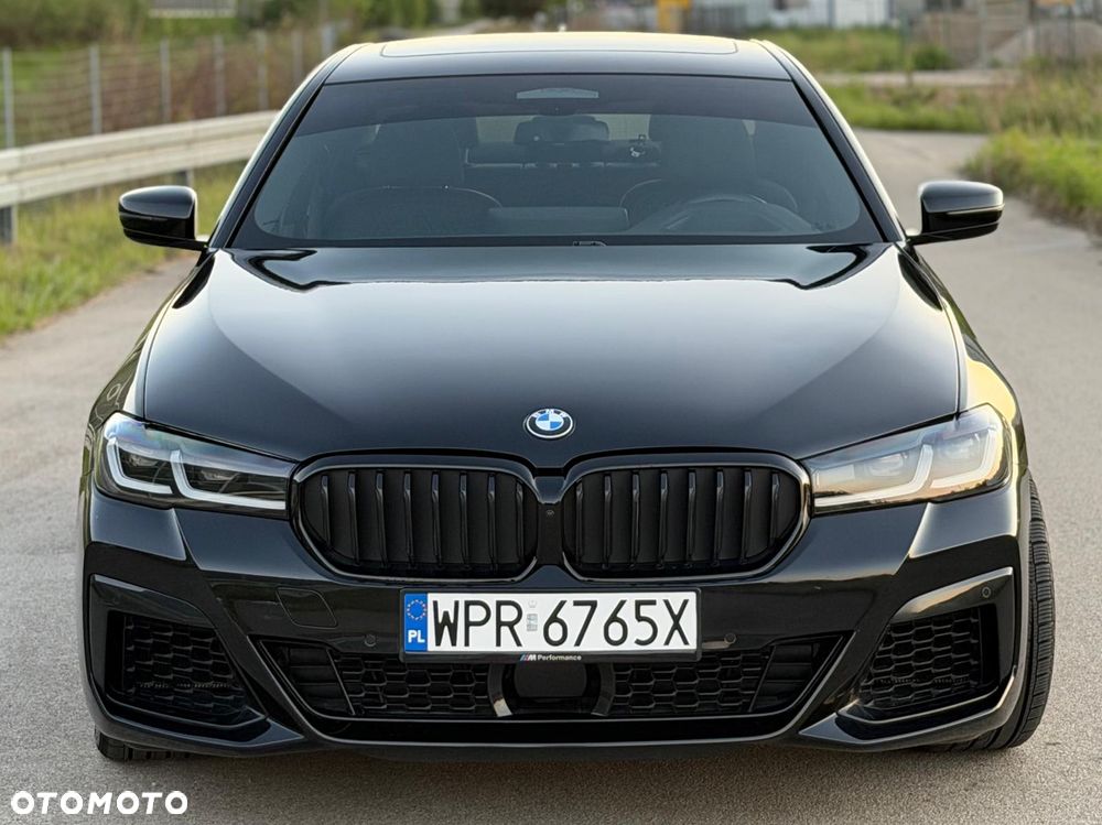 BMW Seria 5 M550i xDrive - 8