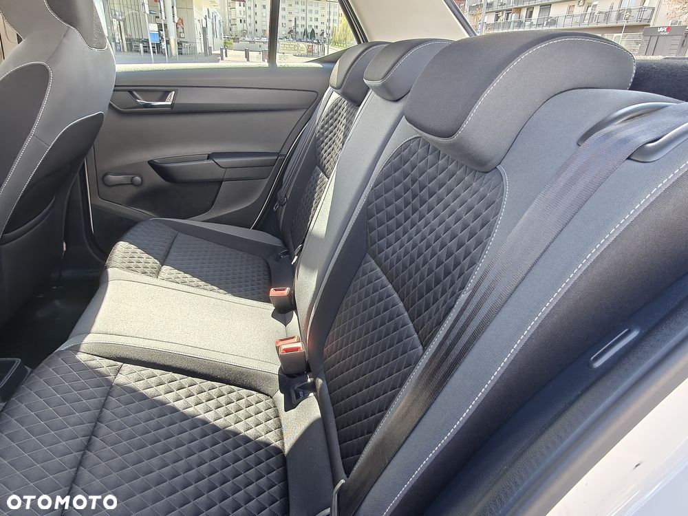 Skoda Fabia 1.2 TSI Ambition - 17