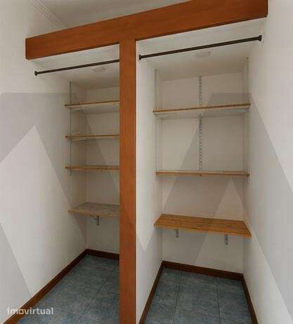 Espaço Comercial para Arrendamento – Centro de Ponta Delgada - Grande imagem: 4/6