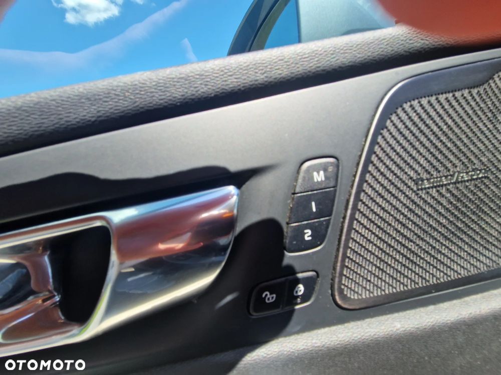 Volvo XC 60 - 21
