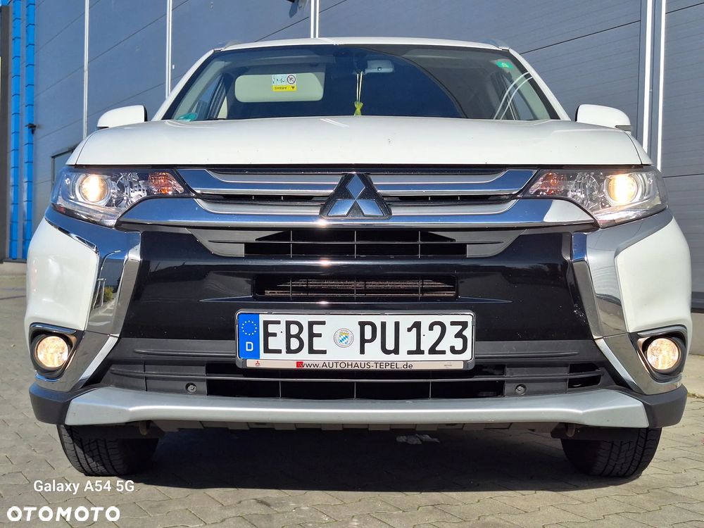 Mitsubishi Outlander 2.0 2WD SUV-Star - 2
