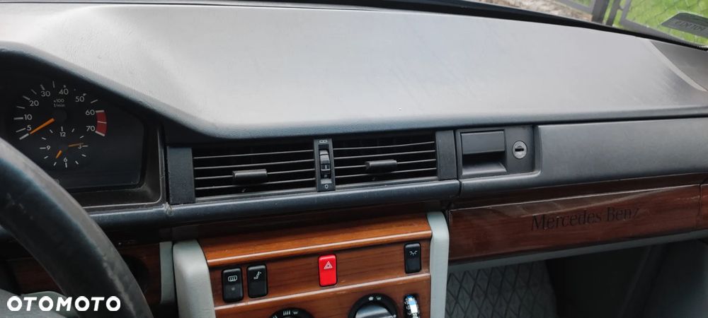 Mercedes-Benz W124 (1984-1993) - 2