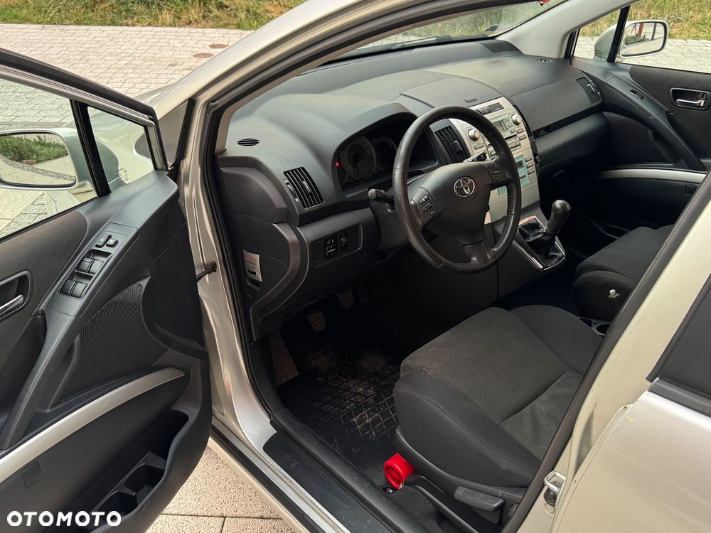 Toyota Corolla Verso 2.0 D-4D Terra 7os - 10